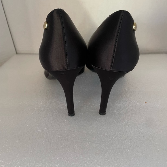 Calvin Klein Women's Elegant Black Heels - Picture 3 of 6